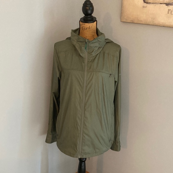 Columbia Sportswear Company Jackets & Blazers - Columbia Sportswear Green Windbreaker NWOT Jacket w/Hoodie Women Size Large